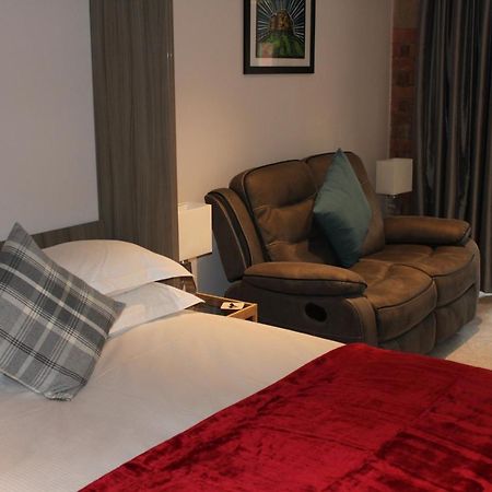Waters Edge At Cocoa Suites York Extérieur photo